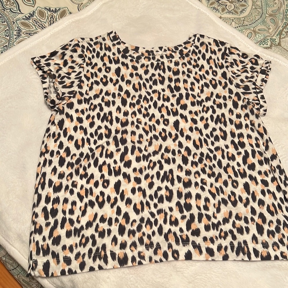 Loft Grey and pink leopard print t-shirt